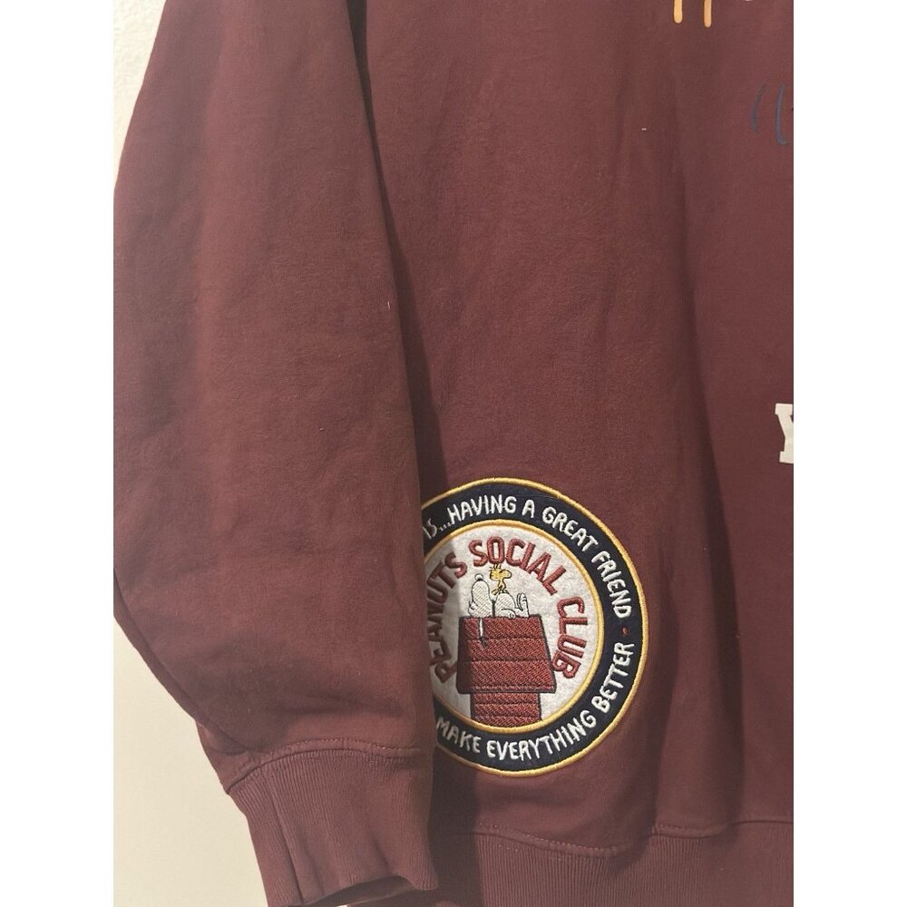 Peanuts Women’s Snoopy Embroidered Pull Over Sweatshirt Maroon Size Small - Picture 4 of 8